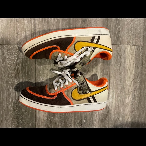 Nike Vintage “Robot” Air Force - Picture 2 of 3